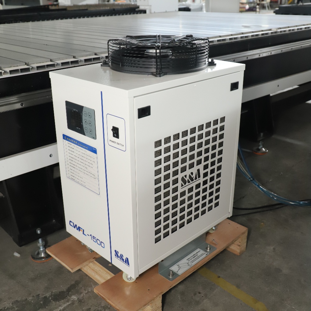 産業用金属板ステンレス鋼炭素鋼切断用ファイバーレーザー切断機 - Industrial Laser Metal Cutting Machine のレビューと価格